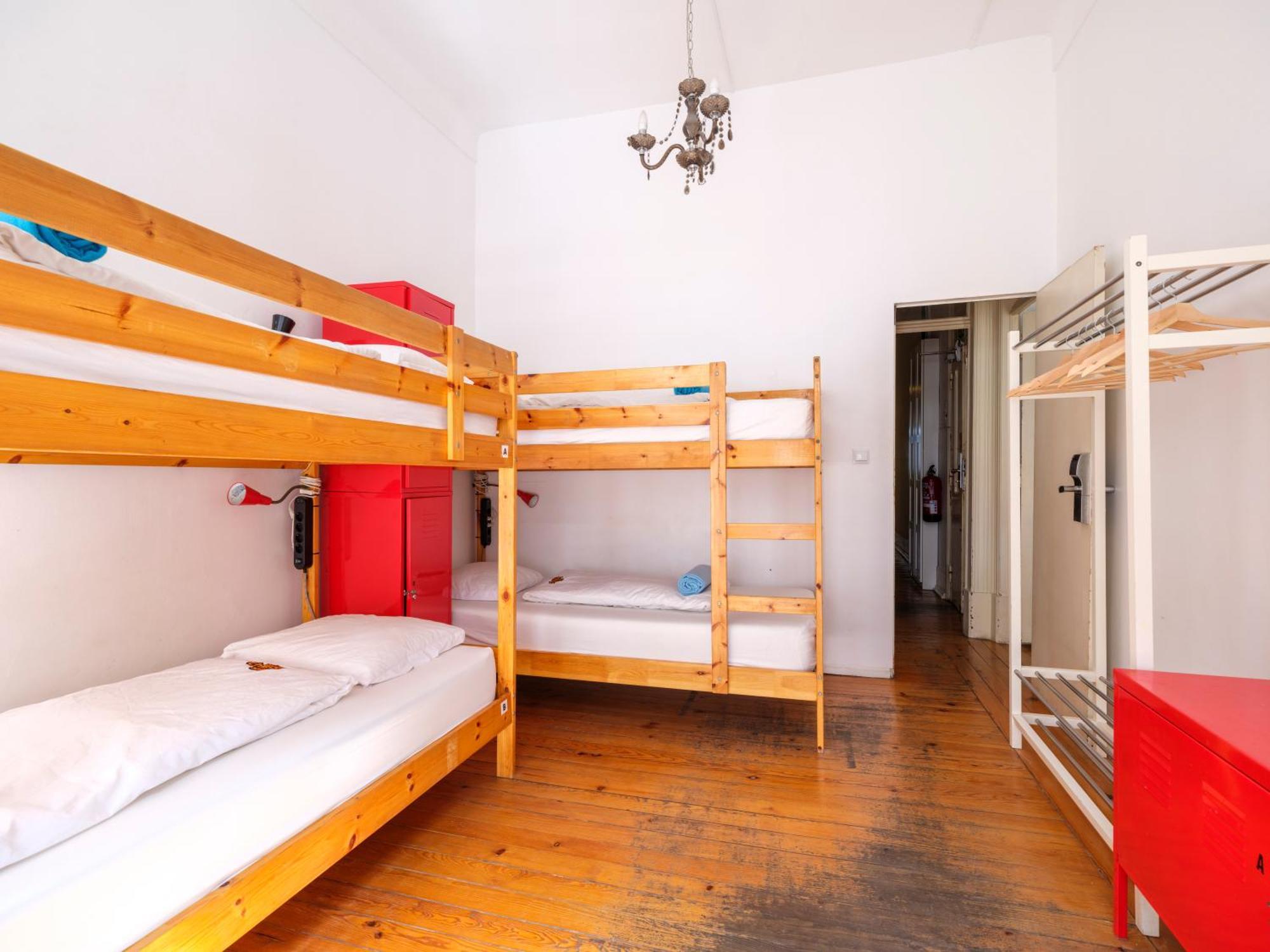 Lisbon Chillout Hostel Экстерьер фото